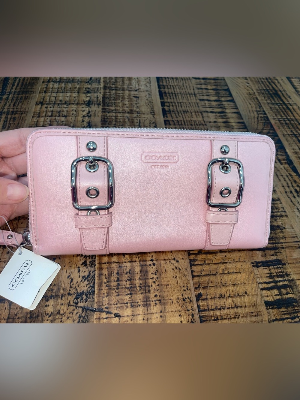 COACH Wallet Soho Zoe Double Buckle VTG Light Pink Leather Accordion Zip Around